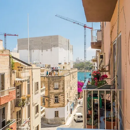 بيت ضيافة Isola Del Mar 2*