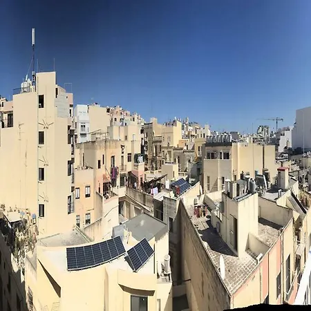 Isola Del Mar بيت ضيافة 2*